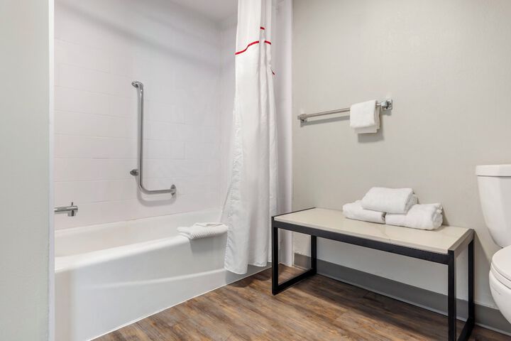 ADA Accessible Deluxe King Bed (14 of 15)