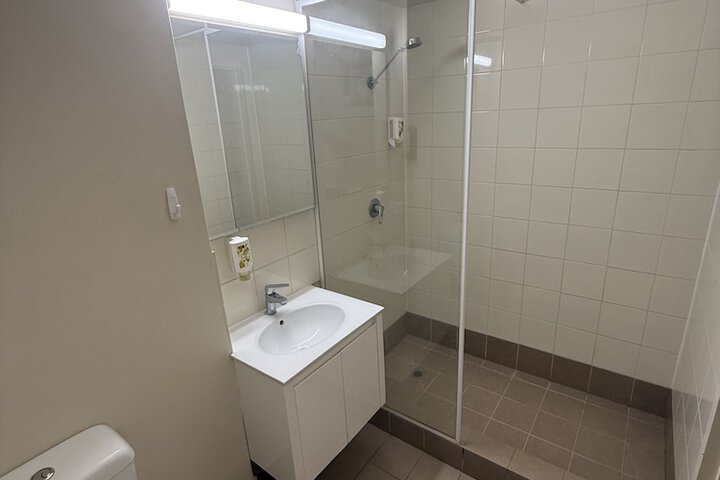 Room 16 of 29