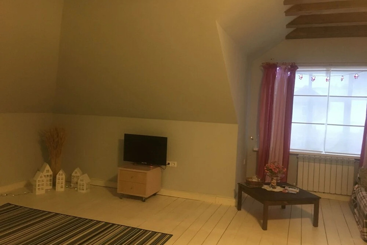 Room 3 of 4