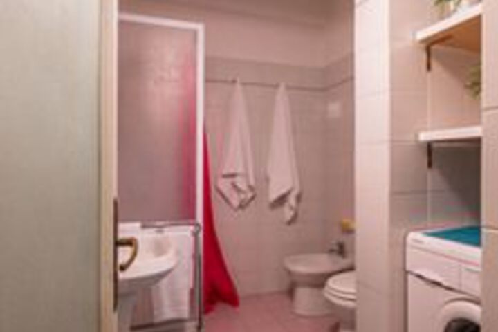 Room 3 of 101