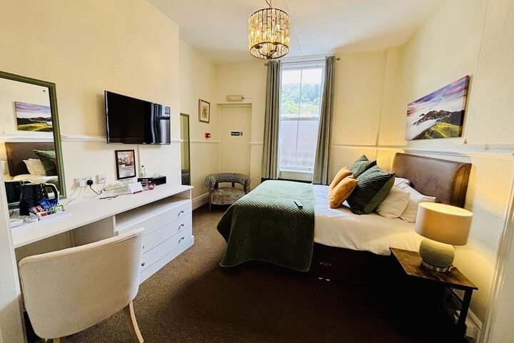 Room 14 of 49