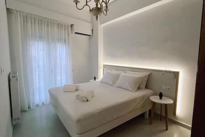Room 3 of 13