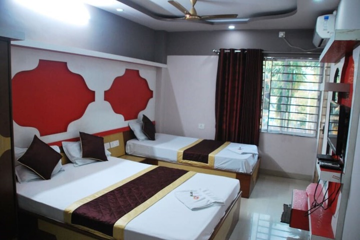 Room 13 of 23