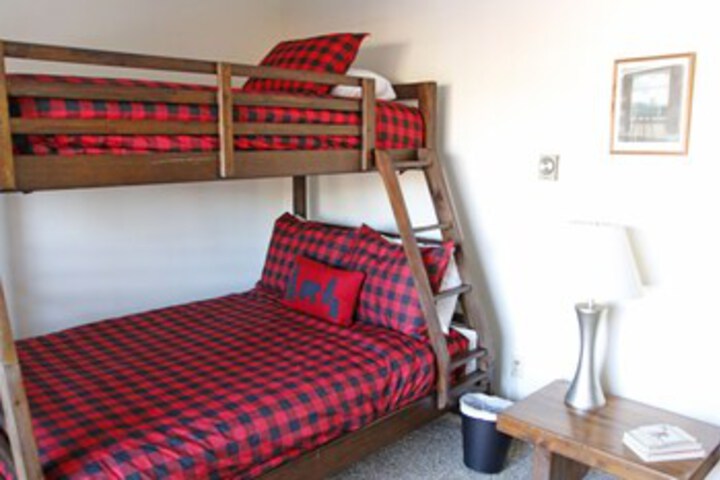 Room 30 of 40