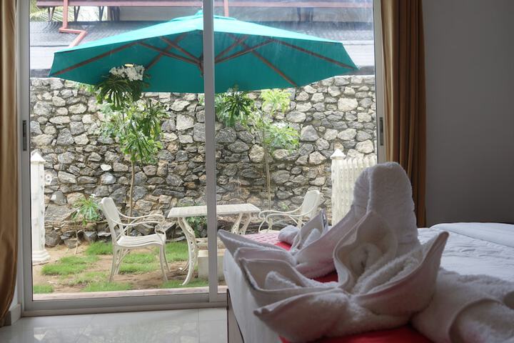 Terrace/Patio 7 of 14