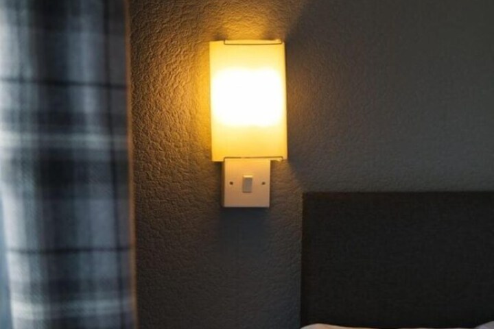 Room 19 of 48