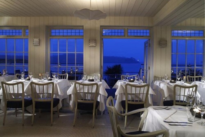 Dining 66 of 87