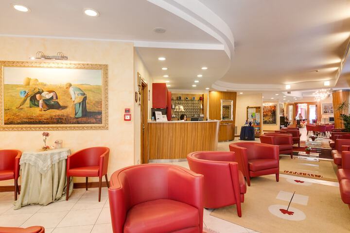 Hotel Interior 3 of 38
