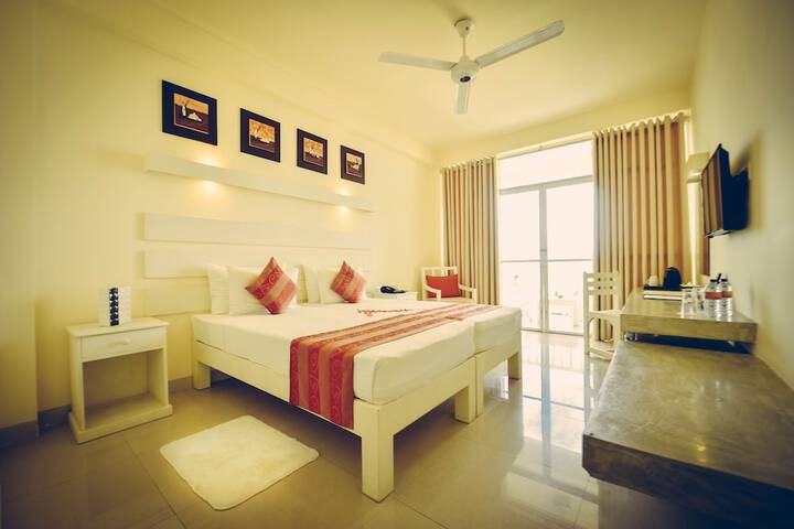 Room 7 of 48