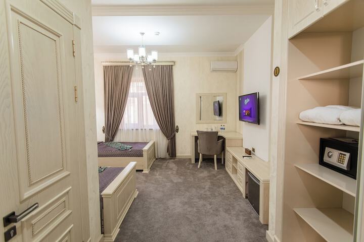 Room 9 of 57