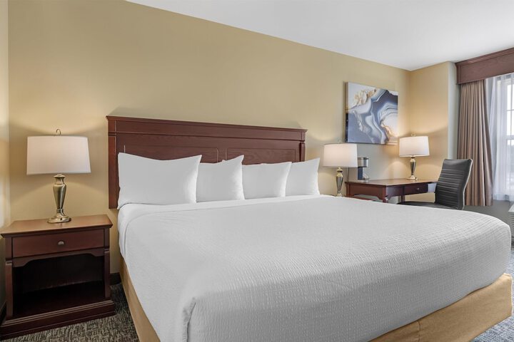 Room 21 of 83