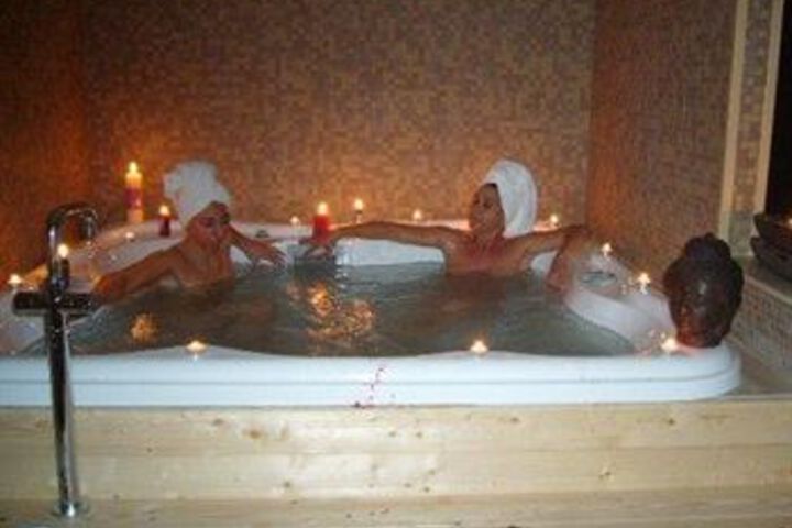Spa 23 of 24