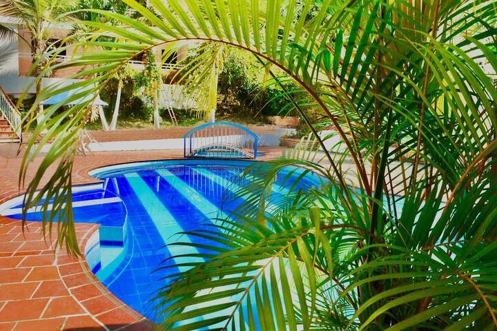 Pool 13 of 26