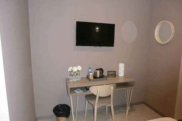 Room 28 of 62