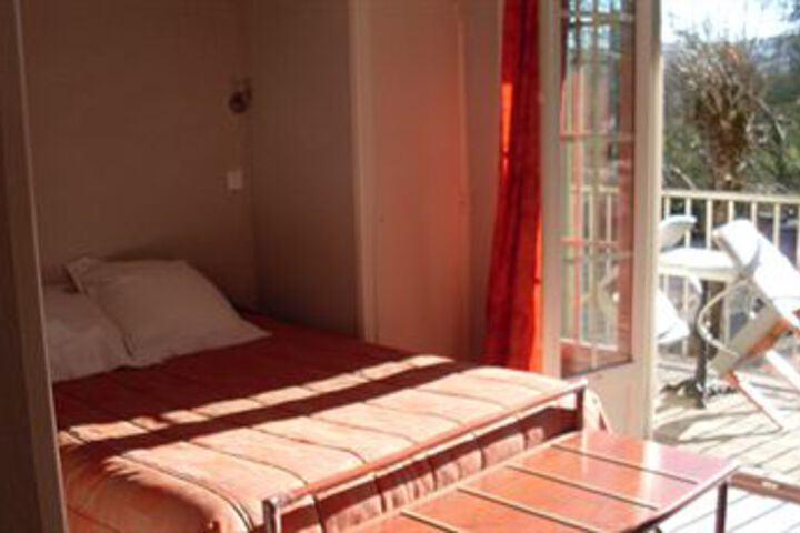 Room 7 of 28