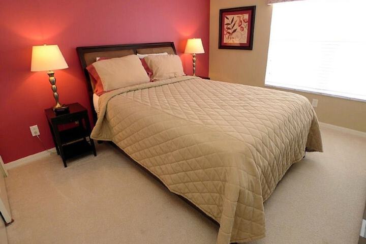 Room 6 of 25