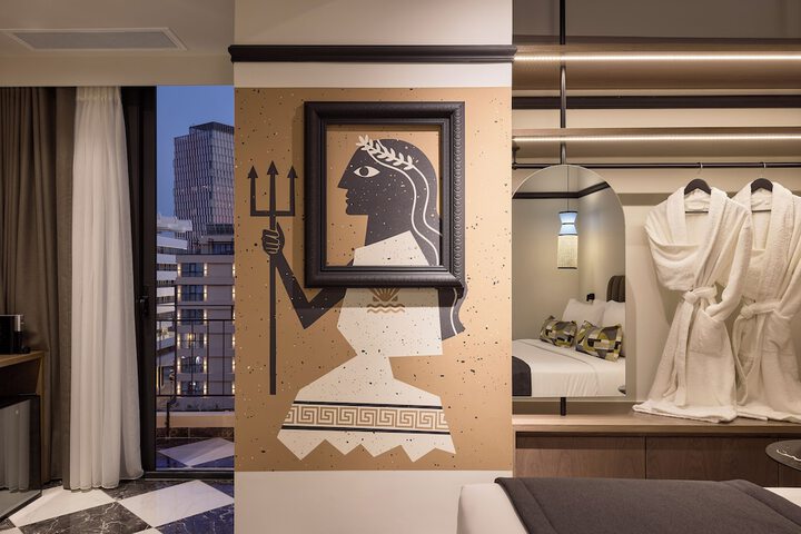 Room 14 of 118