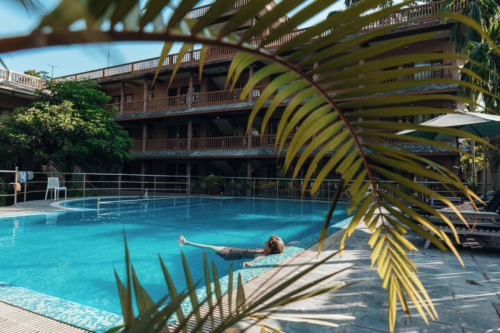Pool 4 of 13