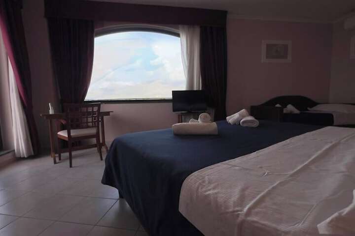 Room 14 of 51