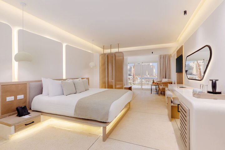 Room 21 of 42