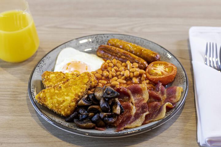 Breakfast/Coffee Service 62 of 94