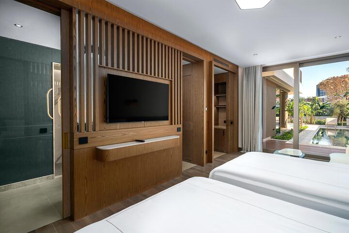 Room 27 of 111