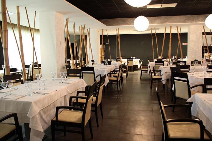 Dining 69 of 148