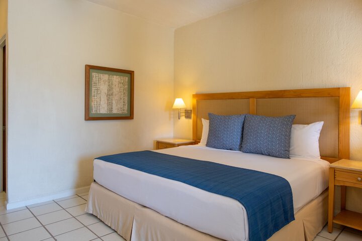 Room 12 of 35