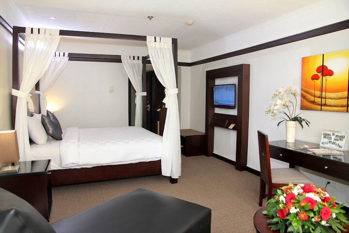 Room 14 of 50