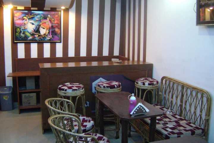 Dining 21 of 29