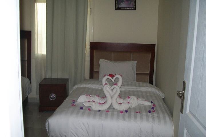 Room 18 of 29