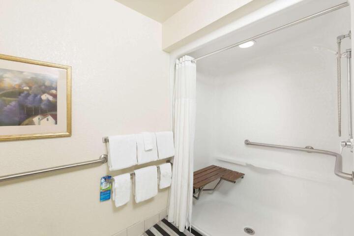 1 King Bed Suite (1 of 9)