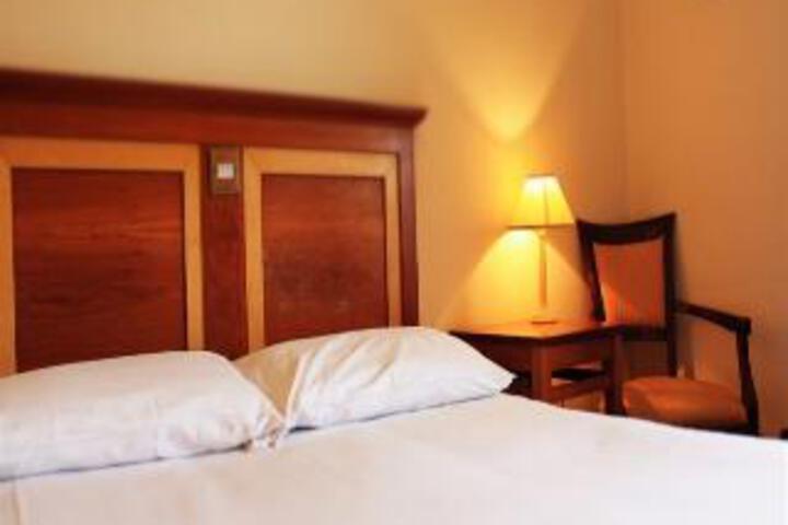 Room 6 of 7