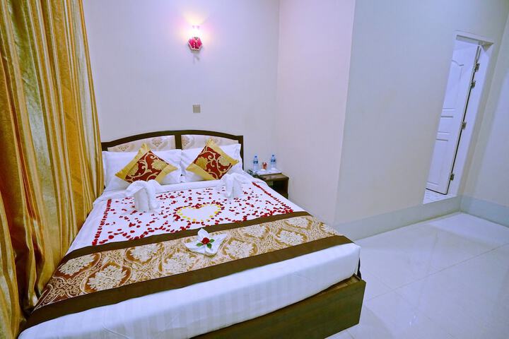 Room 8 of 41