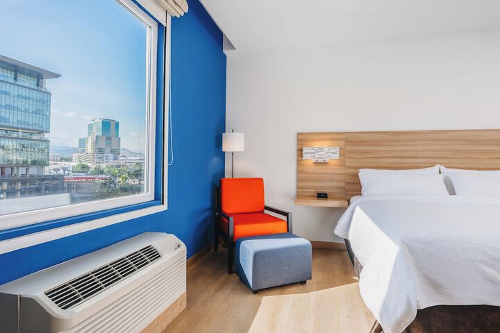 Room 15 of 95