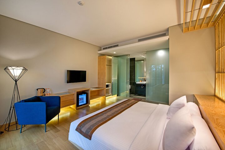 Room 8 of 69