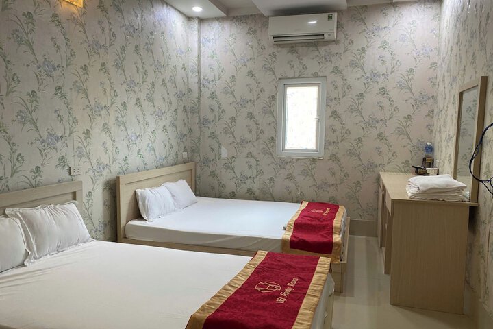 Room 35 of 46