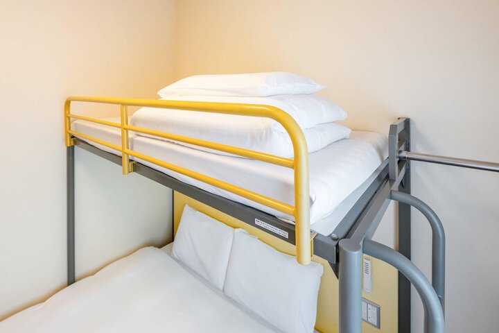 Room 8 of 25