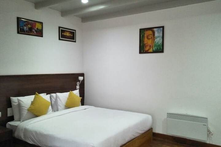 Room 3 of 13