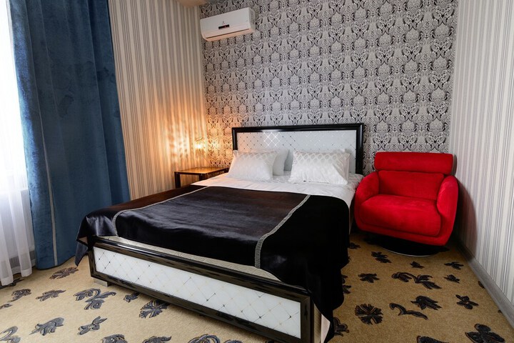 Room 29 of 64