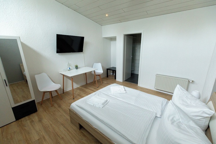 Room 15 of 41