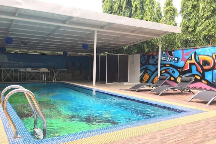 Pool 13 of 22