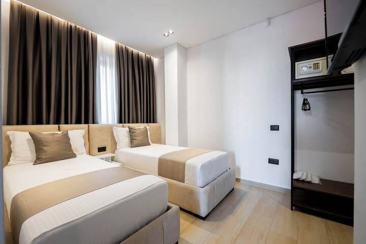 Room 29 of 95