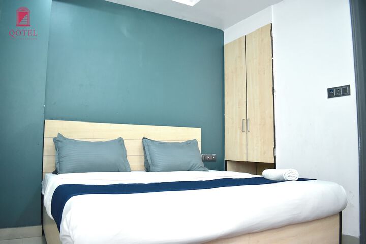Room 15 of 23