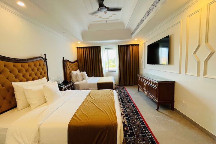 Room 21 of 124