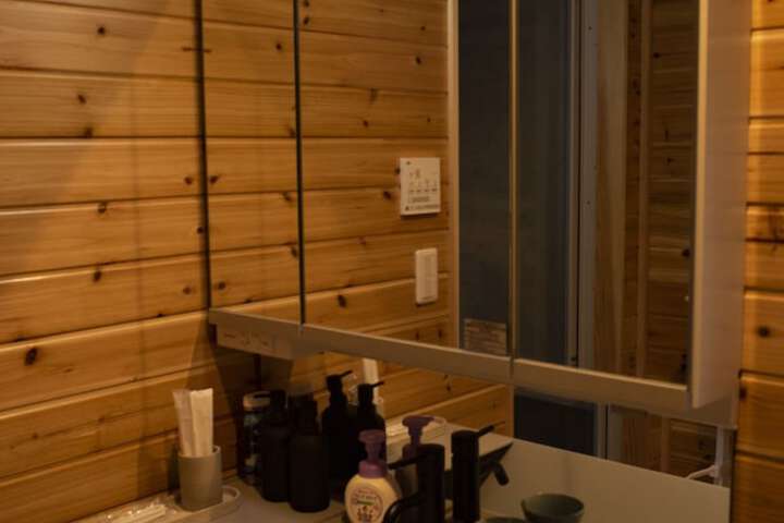 Room 13 of 22
