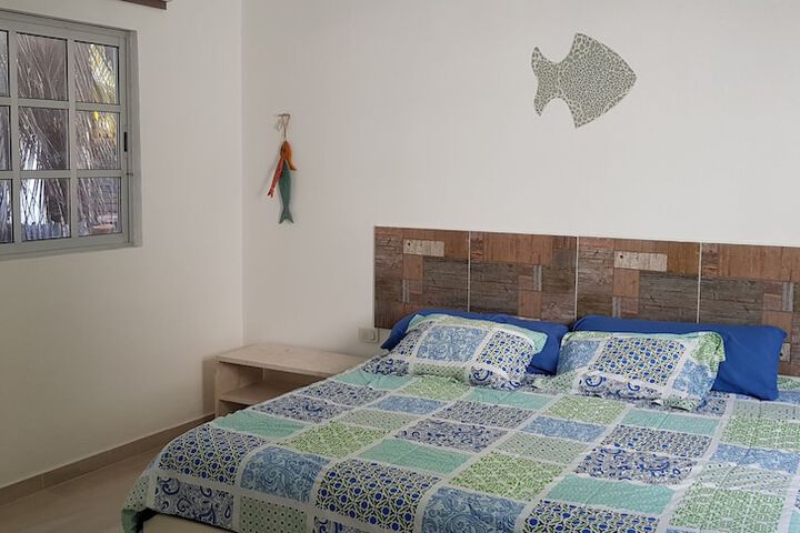 Room 3 of 27