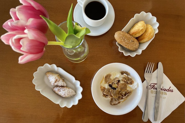 Breakfast/Coffee Service 114 of 141