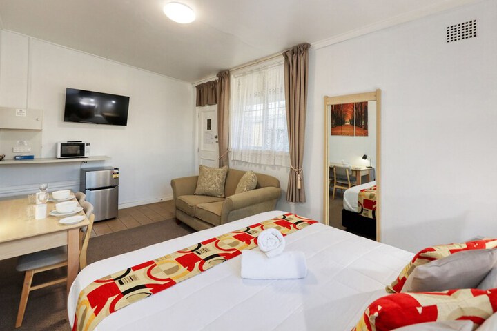 Room 14 of 29