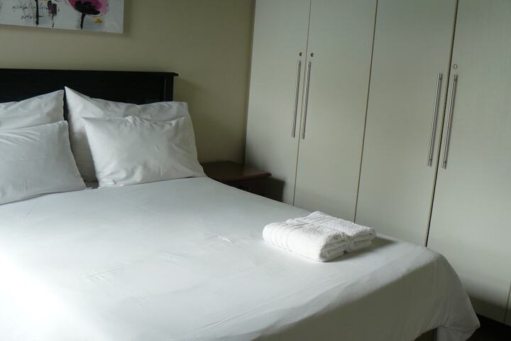 Room 8 of 119